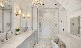 85 Nayatt Rd, Barrington, RI 02806