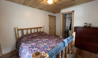 161 Porter Lk, Amasa, MI 49903