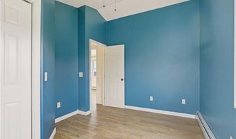 507 County Rd, Barrington, RI 02806