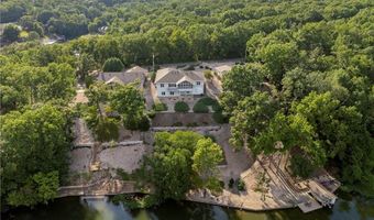 43 Strichen Ln, Bella Vista, AR 72715