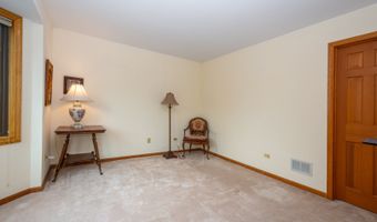 25047 W Palmer Ct, Antioch, IL 60002