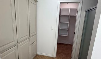 205 S Parkway Dr, Alvarado, TX 76009