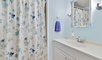 1006 Robin Dr, Barefoot Bay, FL 32976