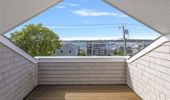 44 Tuckerman Ave, Middletown, RI 02842