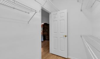 90 Sandpiper Dr, Bayville, NJ 08721
