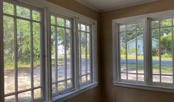 709 COLLEGE St, Bainbridge, GA 39817