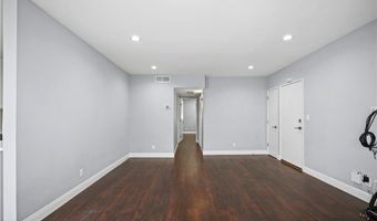 5414 Newcastle Ave 66, Encino, CA 91316