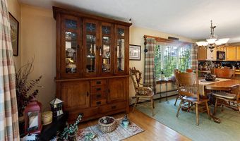 1 Castle View Ln, Belgrade, ME 04917