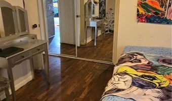 611 S Harrison Ave, Aurora, MO 65605