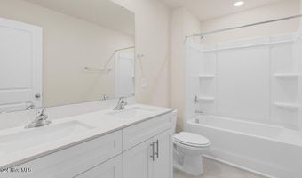 1071 Queensland Ln, Ayden, NC 28513