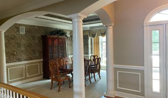 3475 Torrey Pines Dr, Akron, OH 44333