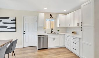 9188 Valencia St, Spring Valley, CA 91977