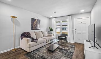 1306 SE C St, Bentonville, AR 72712
