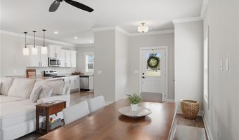 825 NE Heights Ln, Bentonville, AR 72712