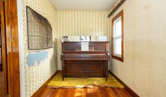 13522 North Rd, Alden, NY 14004