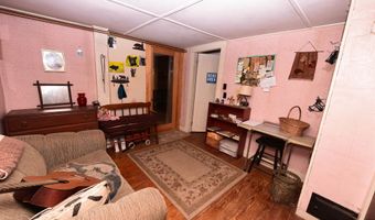 211 High St, Albany, NH 03818
