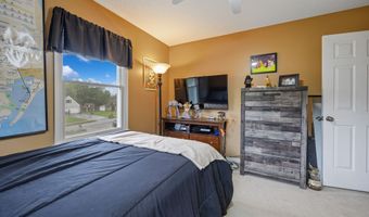 5 Smith Pl, Cheshire, CT 06410