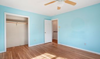 10 Tanglewood Dr, Danbury, CT 06811