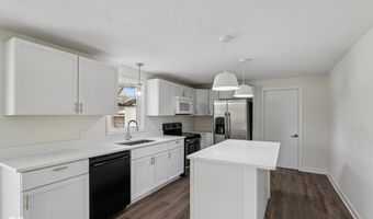 4127 Greenfield Dr, Anderson, IN 46013