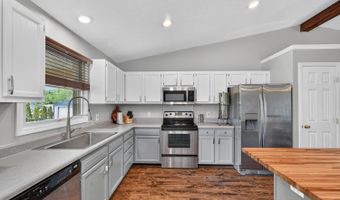 10377 Mount Jackson Ln, Aurora, IN 47001