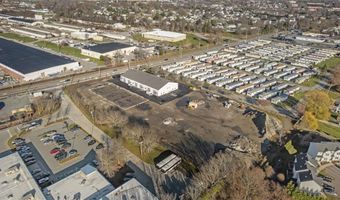 300 Coddington Hwy 202 & 204, Middletown, RI 02842