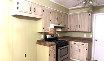 108 Arthur St, Bruce, MS 38915
