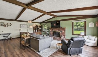 183 Sunrise Dr, Amherst, OH 44001