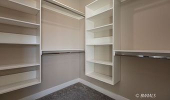 1140 S Independence Way, Big Water, UT 84741