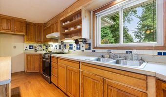 886 LINN Ave, Oregon City, OR 97045