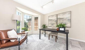 5521 Lohr Lake Dr, Ann Arbor, MI 48108