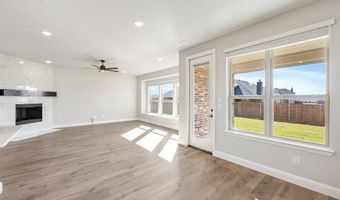 1044 Snowy Owl Dr, Alvarado, TX 76009