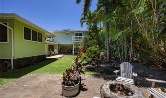 409 Wanaao Rd, Kailua, HI 96734
