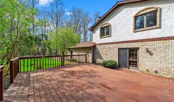 18895 Rivers Edge Dr W, Chagrin Falls, OH 44023