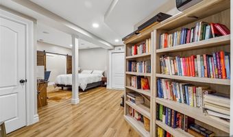 35 Franklin Tpke, Allendale, NJ 07401