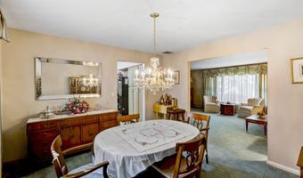 9 Crest Hill Dr, Alloway, NJ 07461