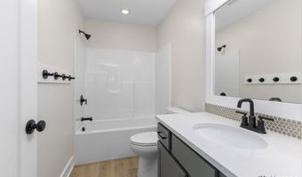 8296 Kettle Oak Dr SE, Alto, MI 49302