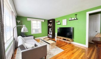 1 Garvin St, Cumberland, RI 02864