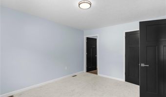 1215 Kenwood Dr, Austin, IN 47102