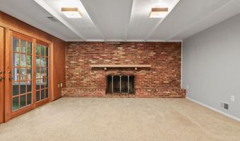 8504 CANTERBURY Dr, Annandale, VA 22003