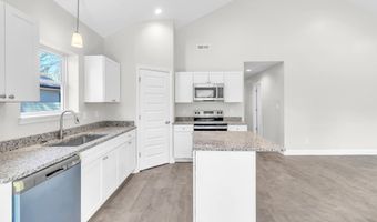 129 Lindon St, Benton, TN 37307