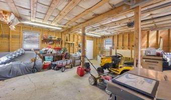 238 Swan Lake Ave, Belfast, ME 04915