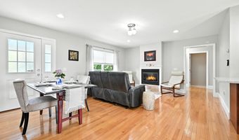 192 Depot Rd, Belgrade, ME 04917