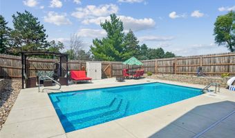 8032 NE 27th Ave, Altoona, IA 50009