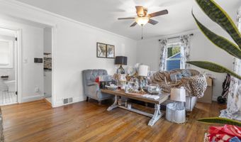 170 Red Oak Rd, Bridgeport, CT 06606
