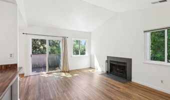 2633 Westberry Dr, Santa Rosa, CA 95403