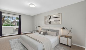 2616 N Windsor Dr 102, Arlington Heights, IL 60004