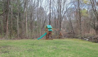 50 Edinburgh Dr, Bedford, NH 03110