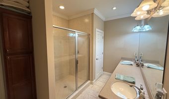 827 Plantation Dr, Adel, GA 31620