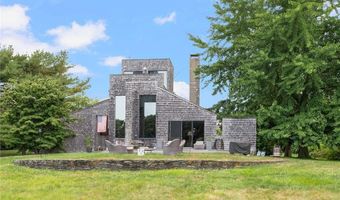 668 Indian Ave, Middletown, RI 02842