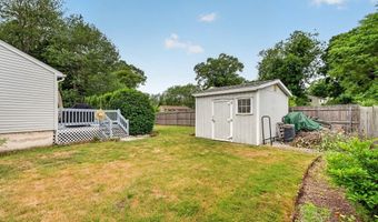 7 Englewood Rd, Coventry, RI 02816